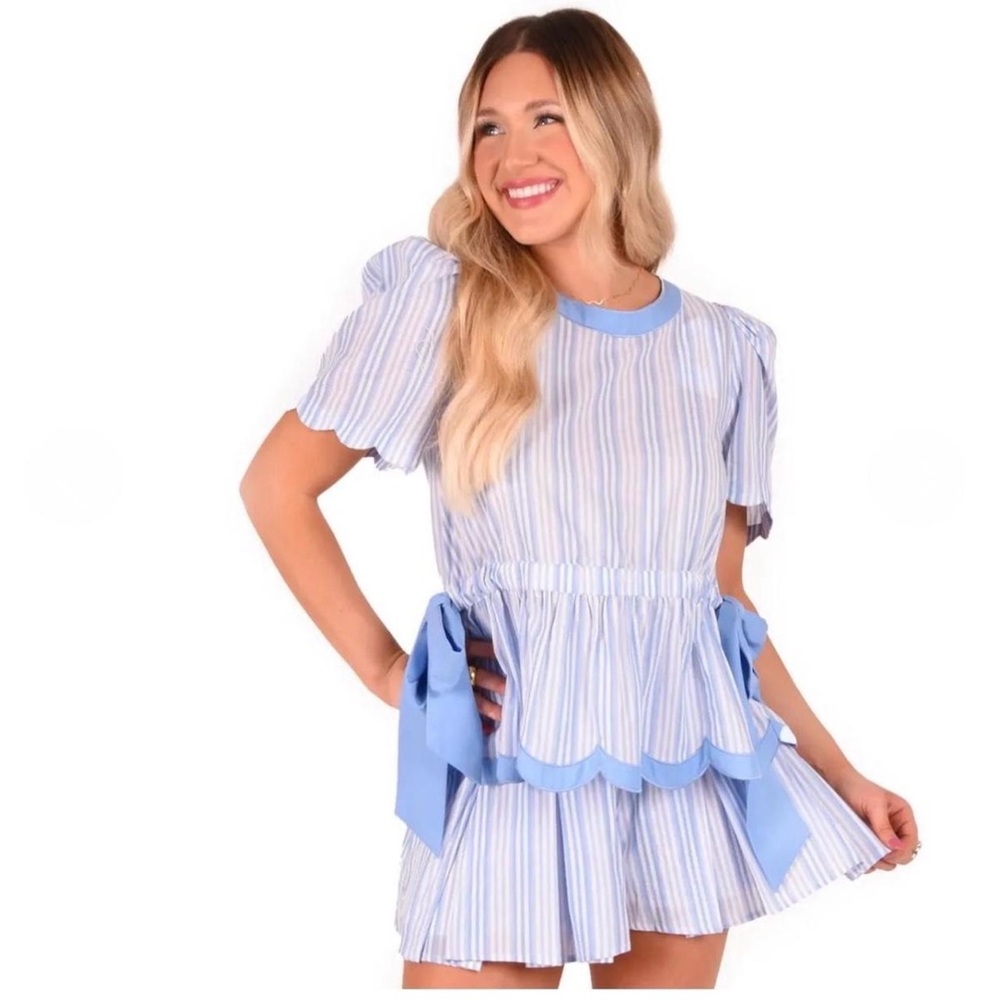 Emily McCarthy Santorini scalloped stripe blue/white set